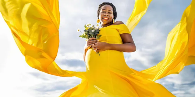 Miami Beach Maternity Photoshoot - Image 3