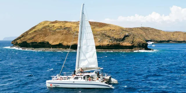 Maui Molokini Snorkel and Sail 5 hr - Image 4