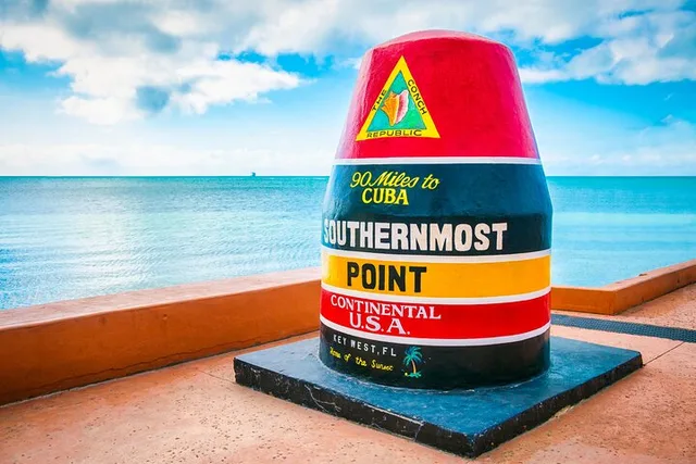 Key West Glass Bottom Boat Cruise and Tour - Image 1