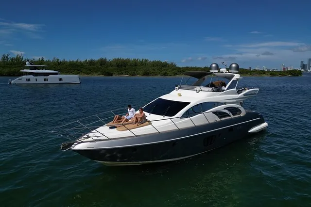 Miami Private Yacht Tour - Image 3
