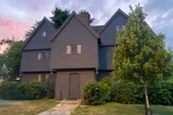 Salem History and Hauntings Walking Tour 2 hr thumbnail 2