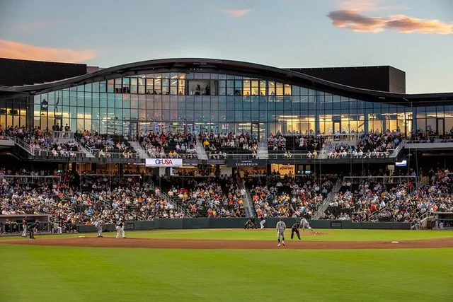 Las Vegas Aviators Baseball Game - Image 3