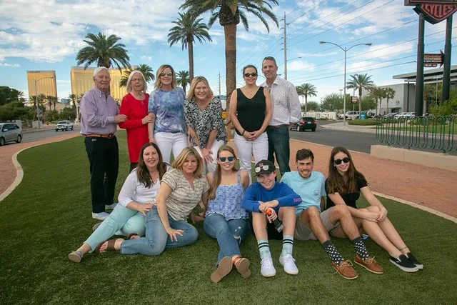 Las Vegas Group Photo Tour by Party Bus - Image 5