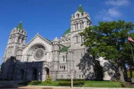 St. Louis Driving Tour with Helicopter & Cruise thumbnail 5