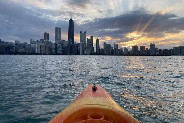 Chicago Lake Michigan Kayak Rental - Image 4