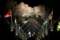 Mount Rushmore Night Ceremony Tour thumbnail 1