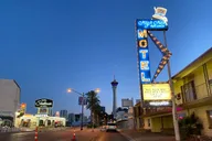 Las Vegas Arts District Walking Tour thumbnail 3