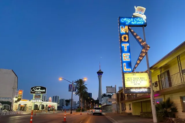 Las Vegas Arts District Walking Tour - Image 3