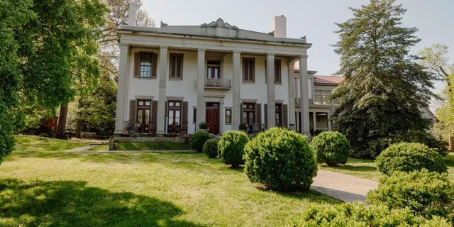 Nashville Belle Meade Mansion Tour with Wine Tasting - Image 4