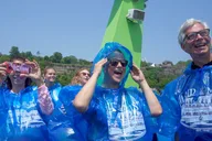 Niagara Falls Maid of the Mist and Cave of the Winds Tour thumbnail 2