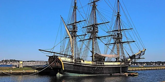Boston New England Seacoast Day Tour - Image 4