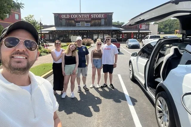 Nashville Graceland and Sun Studios Tour - Image 5