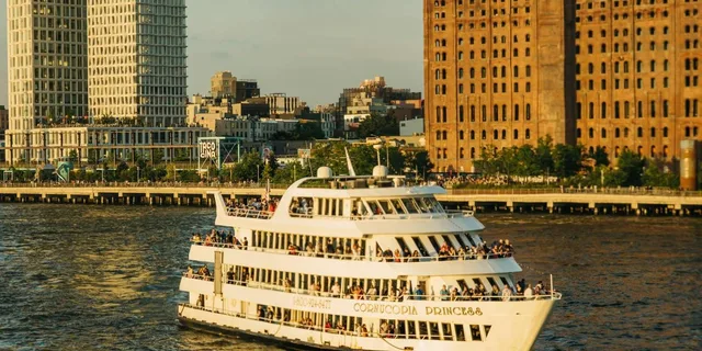 New York City New Year's Eve Cruise - Image 1