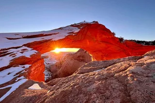 Eggshell Arch Sunset Tour