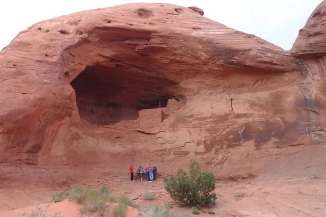 Monument Valley 4×4 Tour in Mystery Valley 3.5 Hr - Image 6