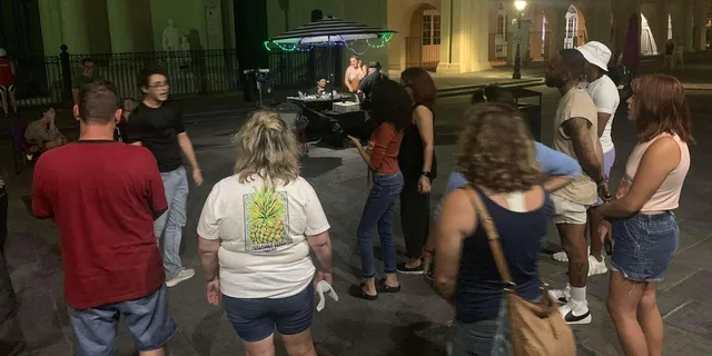 New Orleans Ghost Tour with EMF Detectors - Image 5