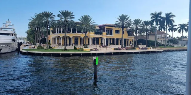Fort Lauderdale Millionaire's Row Cruise with Drinks - Image 2