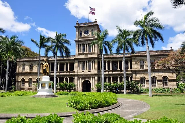 Honolulu Pearl Harbor and City Tour - Image 1