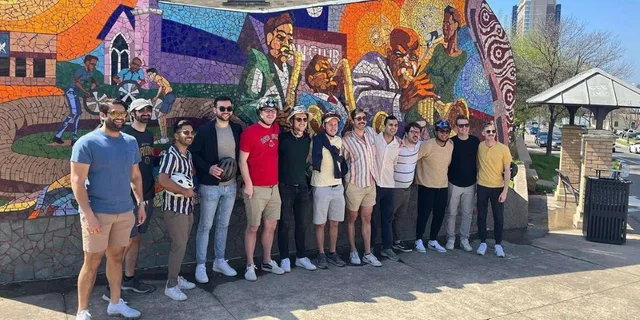 Austin Mural and Brewery Bicycle Tour - Image 3