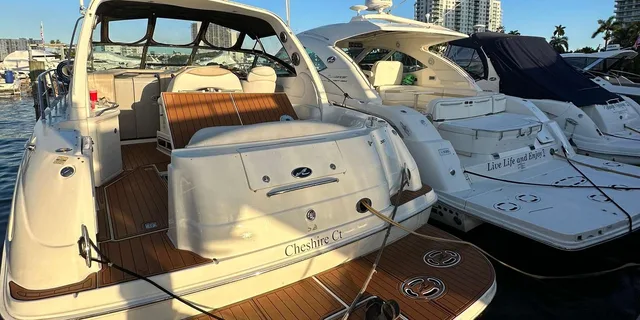 Miami Yacht Cruise with Champagne 4 hr - Image 2
