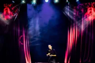Las Vegas Nathan Burton Comedy Magic Show thumbnail 3