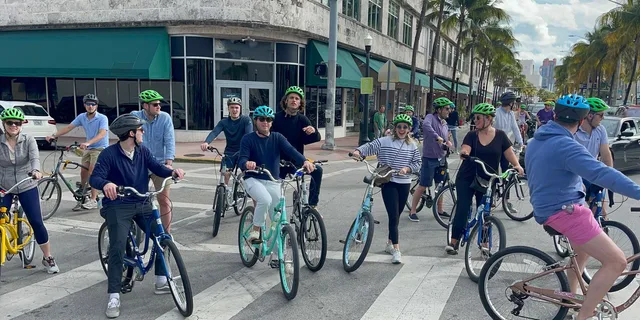 Miami South Beach Bicycle Tour - Image 3