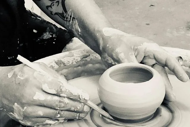 Ojai Pottery Workshop and Studio Tour 2 hr - Image 2
