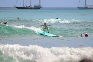 Honolulu Surf Lesson with Videos and Photos 1 hr thumbnail 3
