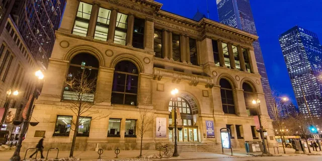 Chicago Downtown Walking Tour - Image 6