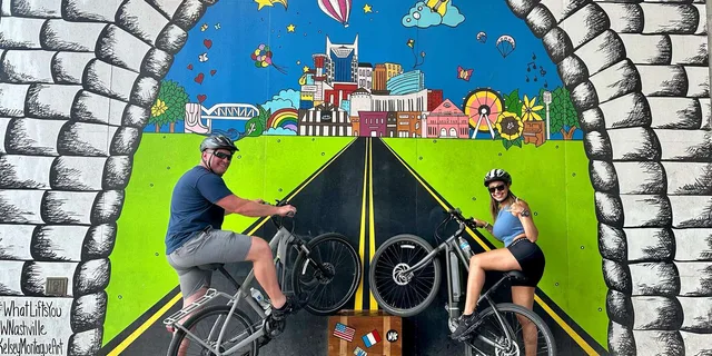Nashville E-bike Tour of Hidden Gems - Image 1