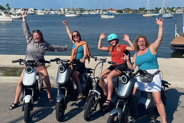 Naples Electric Moped Tour - Image 3