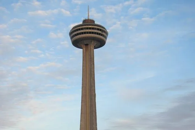 New York to Niagara Falls and Canadian Cities 5-Day Tour - Image 5