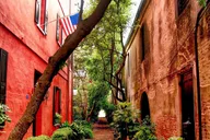 Charleston Walking Tour of History and Architecture thumbnail 1