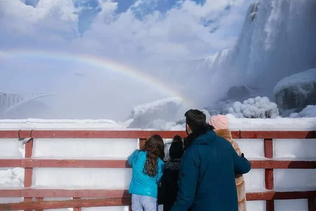Niagara Falls Winter Wonderland Tour - Image 1