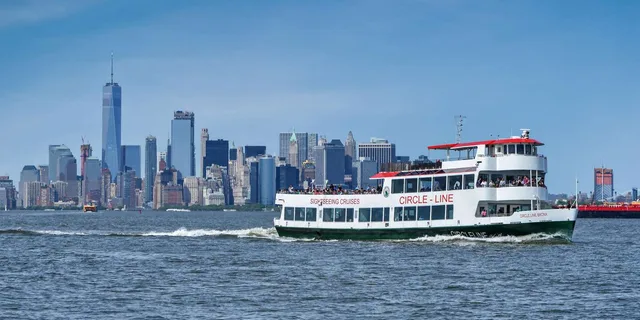 New York City Statue of Liberty Cruise 1 hr - Image 6
