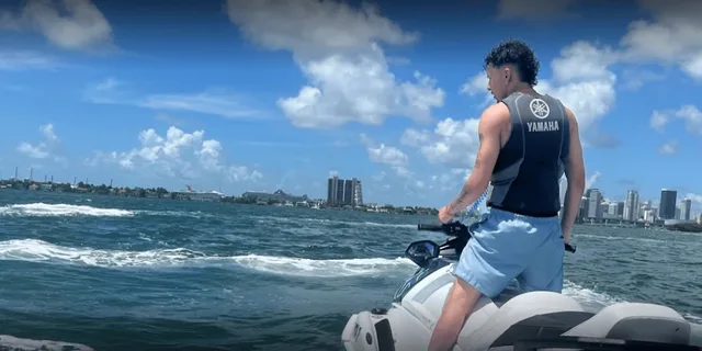 Miami Jet Ski and Yacht Rentals - Image 2