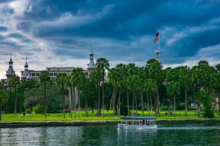 Tampa Scavenger Hunt Walking Tour