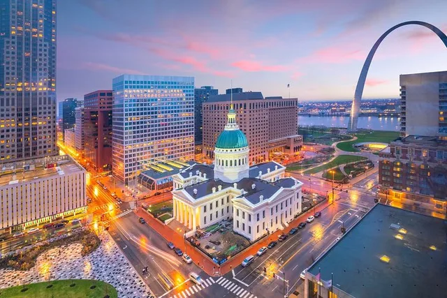 St. Louis Gateway Arch Audio Walking Tour - Image 1