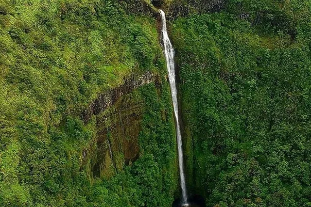 Maui Helicopter Tour 60 Min - Image 1