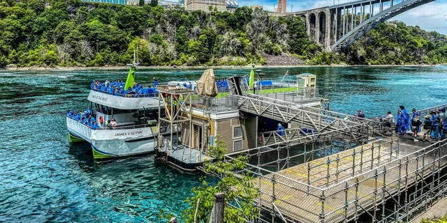 Niagara Falls Maid of the Mist and Cave of the Winds Tour - Image 1