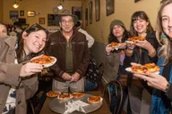 Boston Pizza, Beer, and Paul Revere Tour thumbnail 4