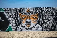 Los Angeles Bike Tour of Venice Beach and Canals thumbnail 2