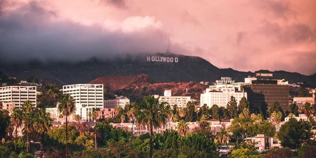 Hollywood Haunted Walking Tour: True Crime and Creepy Tales 2 hr - Image 1
