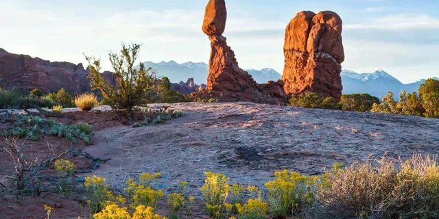 Moab Arches National Park Morning Adventure - Image 3