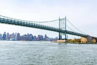 New York Boroughs Half-Day Tour thumbnail 4