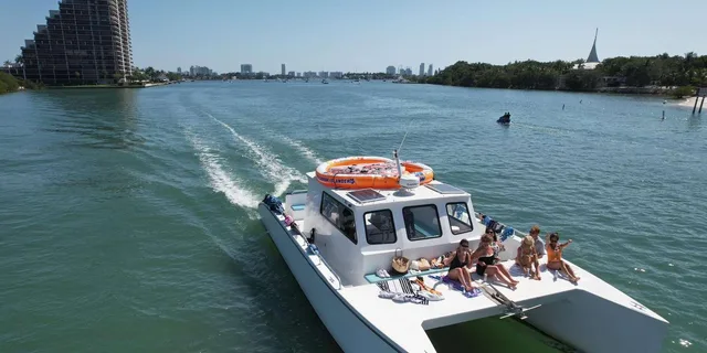 Miami Adventure Cruise with Jetski and Tubing - Image 6