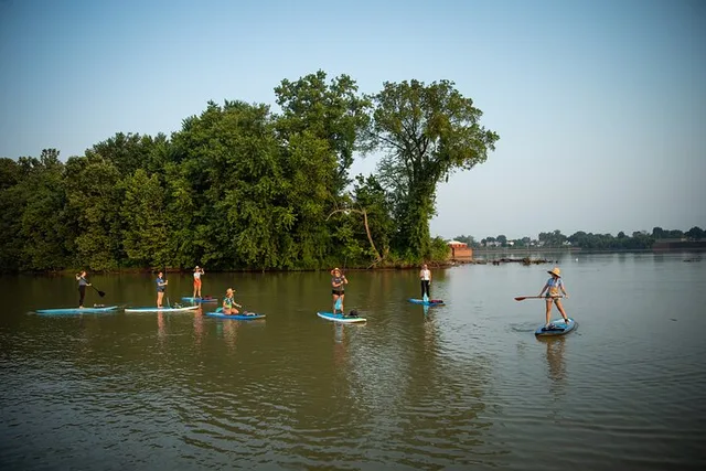 Louisville River Paddleboarding Tour - Image 4