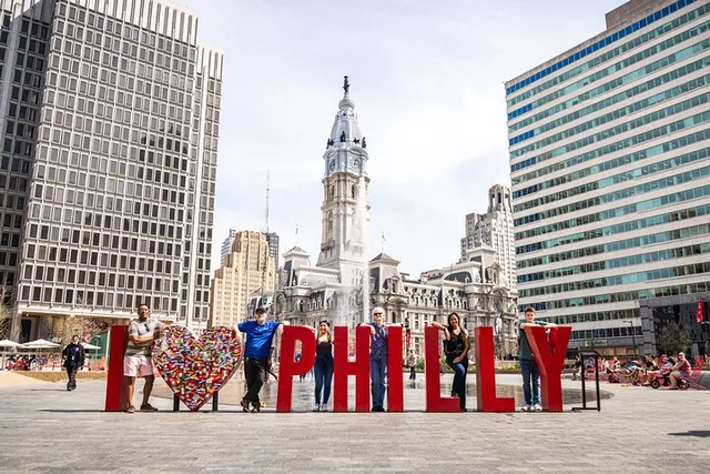 Philadelphia Driving Tour with Museum Visit - Image 2