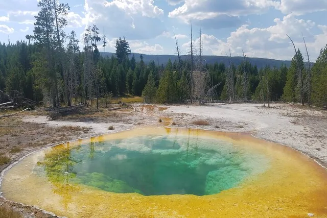 Yellowstone Upper Geyser Basin Self-Guided Audio Tour - Image 4