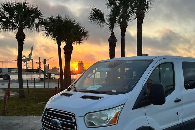Orlando Private Transportation to Disney World - Image 1